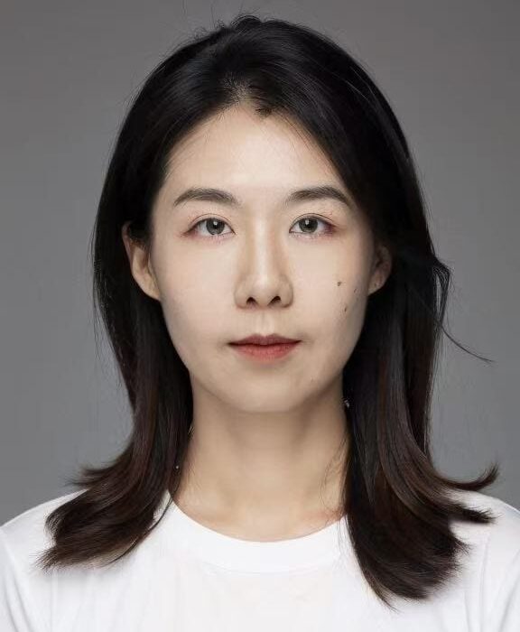 Portrait photo of Caroline Gao (Gao Hui)