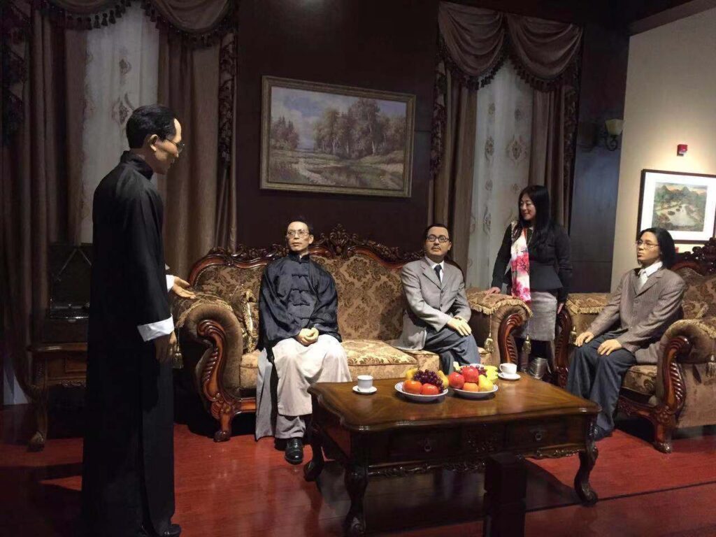 J.J.Cheng among wax figures of China's modernaization pinoeers Jiang Meng Lin蔣夢麟, Zhang Jing Jiang 張靜江, Cheng Zhen Jun 程振鈞, Lin Feng Mian 林風眠 at West Lake Expo Museum in 2015